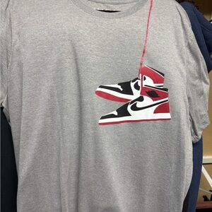 New Without Tags Jordan Retro 1 Tee Shirt Grey Mens